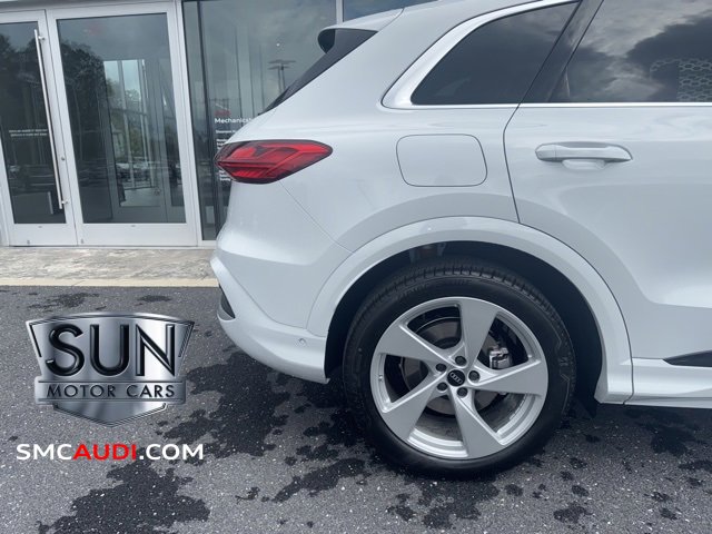 New 2025 Audi Q5 Prestige image 16