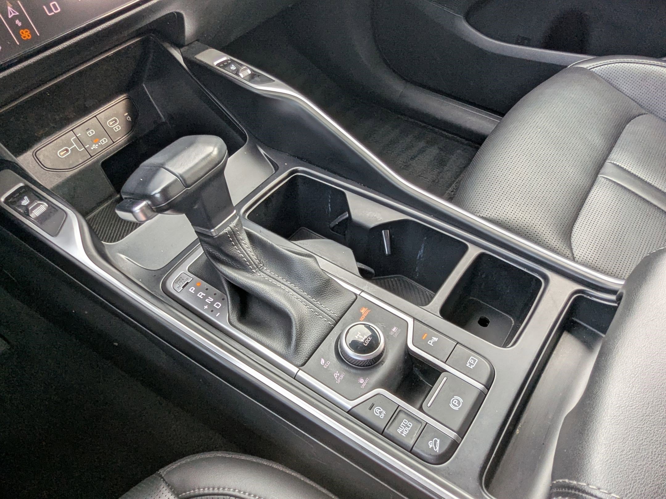 Used 2024 Kia Sorento S image 23