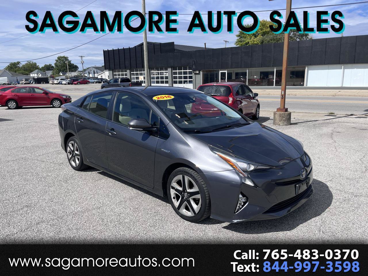 Used 2016 Toyota Prius Three Touring FWD image 1