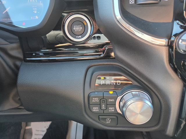 Used 2025 RAM 1500 Laramie AWD/4WD image 20