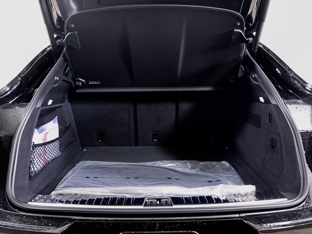 New 2026 Porsche Cayenne GTS image 12