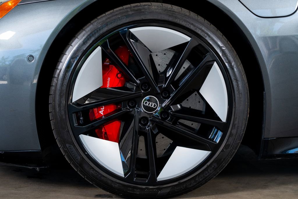 Used 2022 Audi RS e-tron GT w/ Year 1 Package image 10