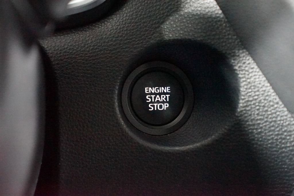 Used 2024 Toyota Corolla Cross XLE image 22