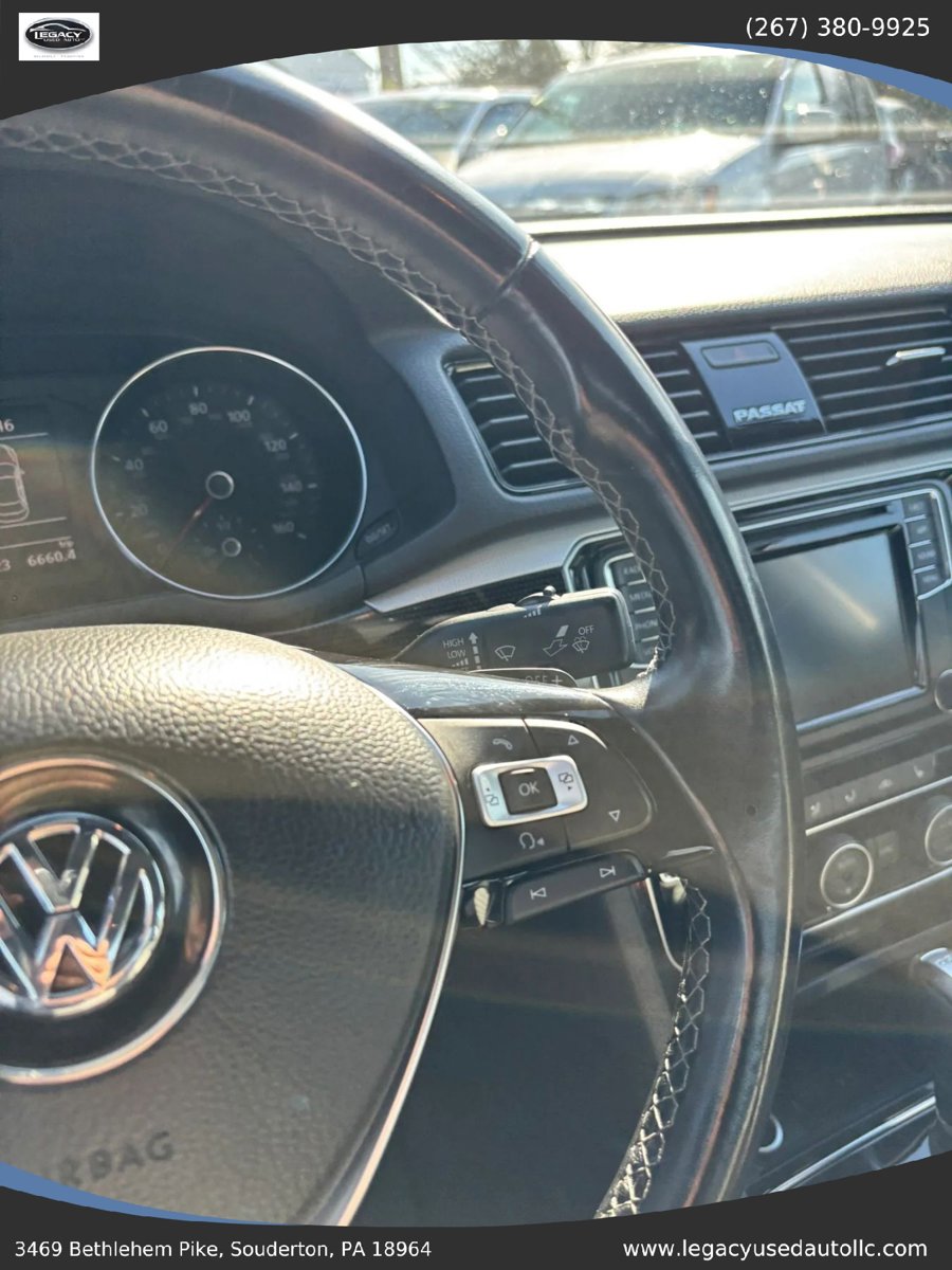 Used 2018 Volkswagen Passat GT FWD image 30