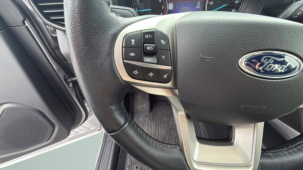 Used 2022 Ford Explorer XLT w/ Equipment Group 202A image 20