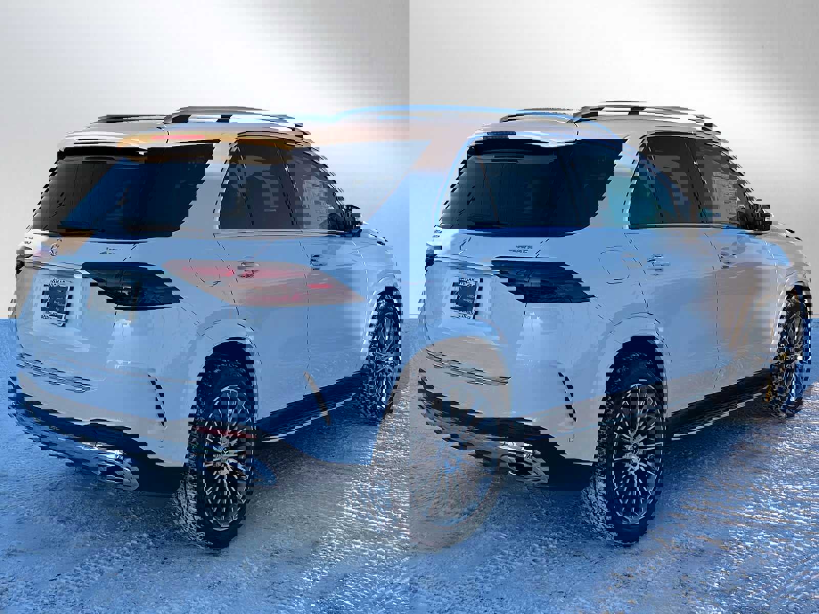 New 2026 Mercedes-Benz GLE 450e 4MATIC image 3