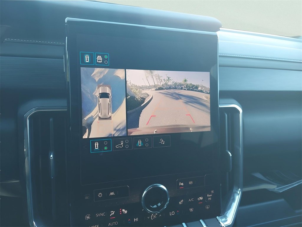 Used 2025 GMC Acadia Elevation image 16