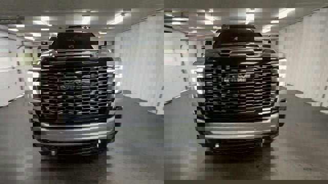 Certified 2025 GMC Sierra 2500 Denali Ultimate image 3