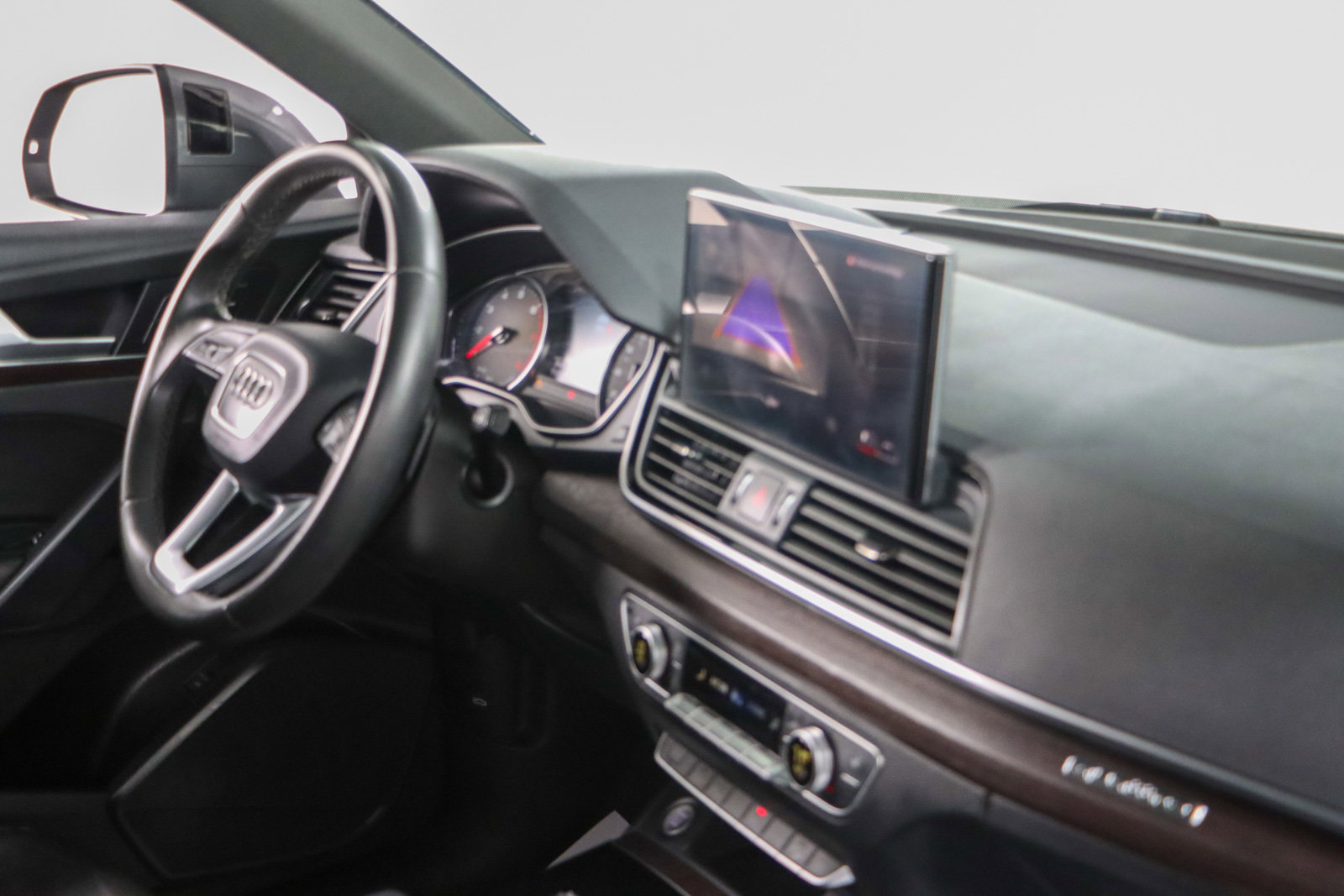 Used 2023 Audi Q5 2.0T Premium w/ Convenience Package image 25