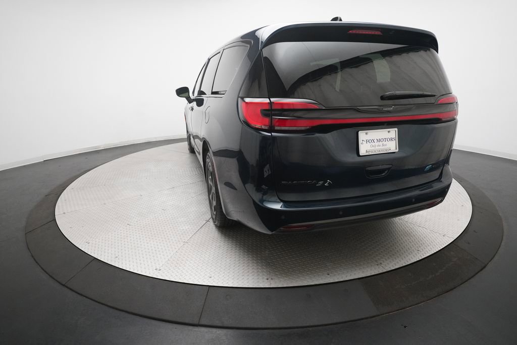 Used 2023 Chrysler Pacifica Touring-L w/ S Appearance Package image 35