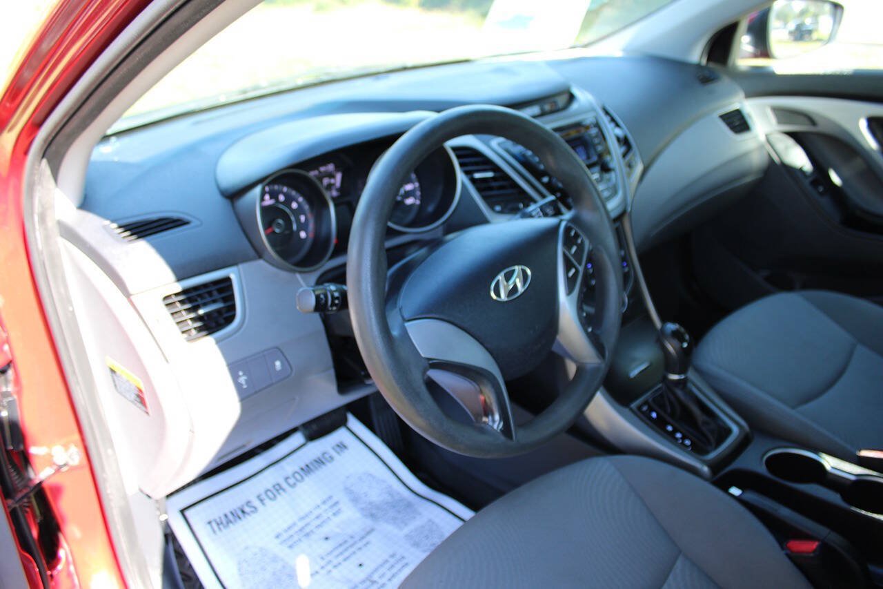 Used 2015 Hyundai Elantra SE FWD image 21
