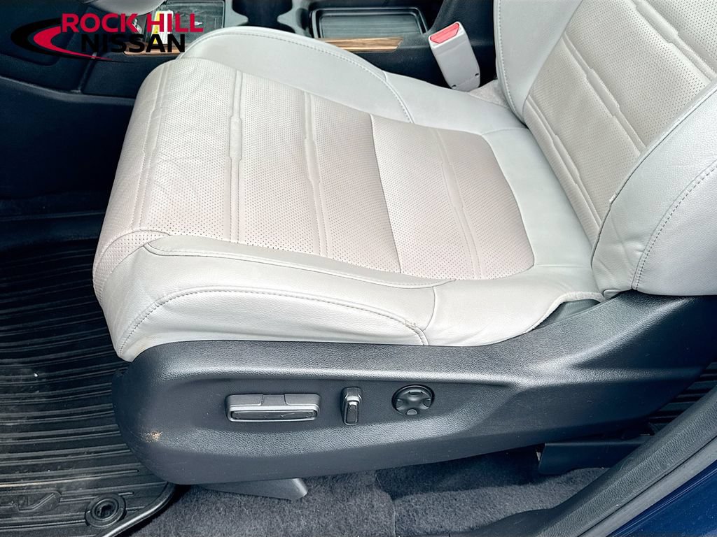Used 2022 Honda CR-V Touring image 19