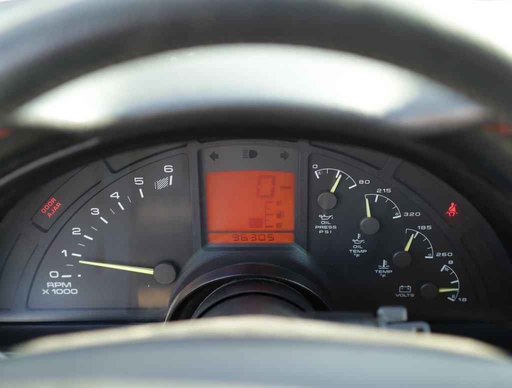 Used 1995 Chevrolet Corvette Convertible image 12