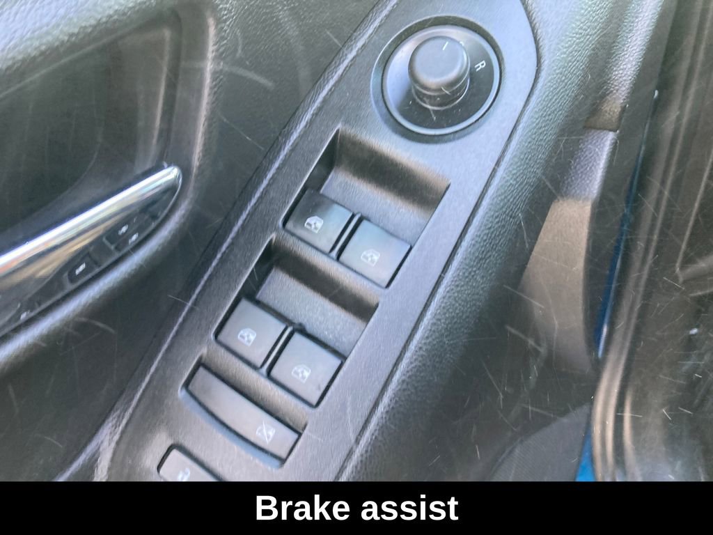 Used 2020 Chevrolet Trax LT w/ LT Convenience Package image 14