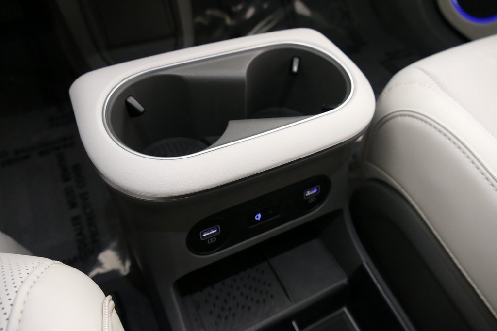 Used 2022 Hyundai Ioniq 5 Limited w/ Cargo Package image 24