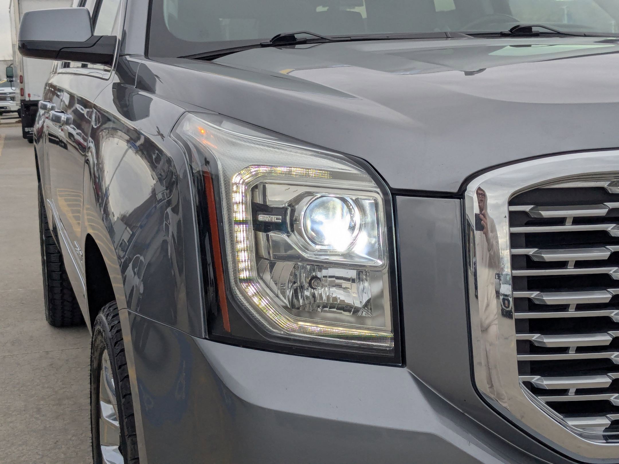 Used 2020 GMC Yukon XL Denali w/ Open Road Package image 11