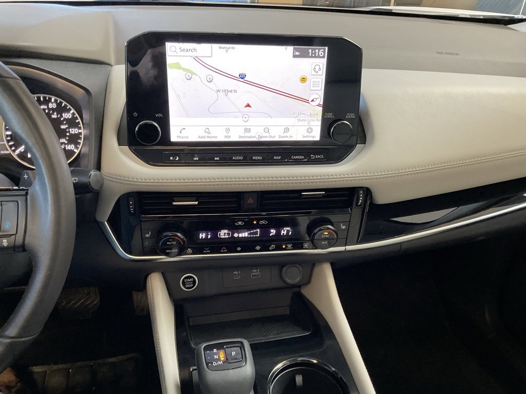 Used 2023 Nissan Rogue SL w/ SL Premium Package image 16