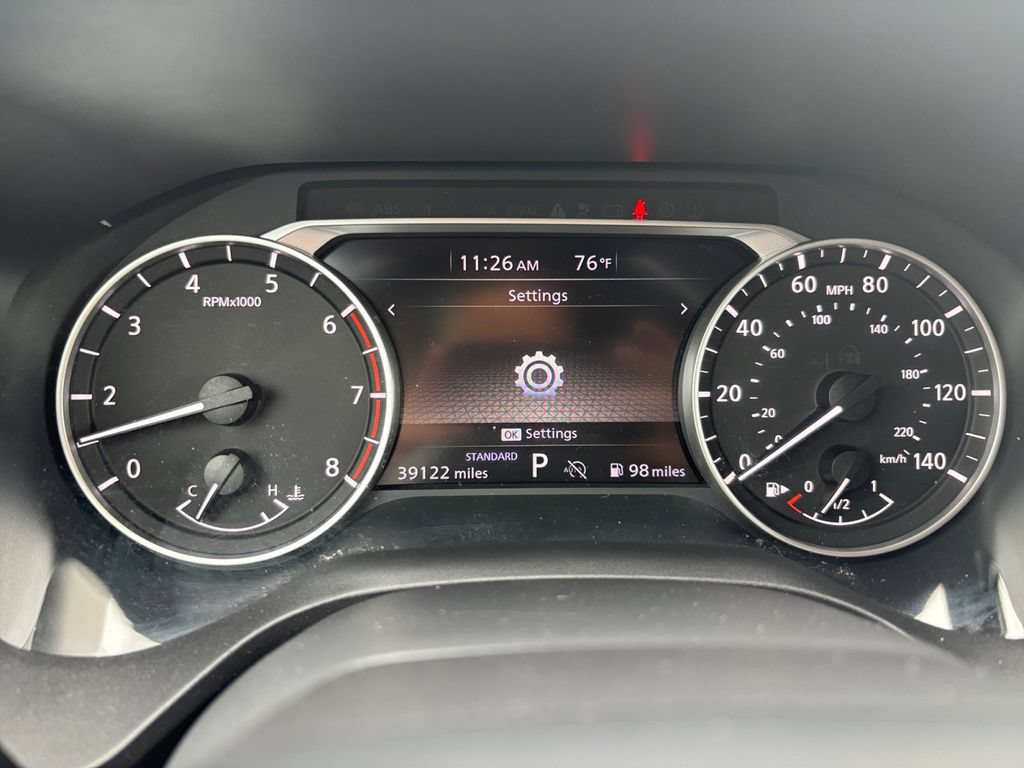 Used 2025 Nissan Rogue S FWD image 18