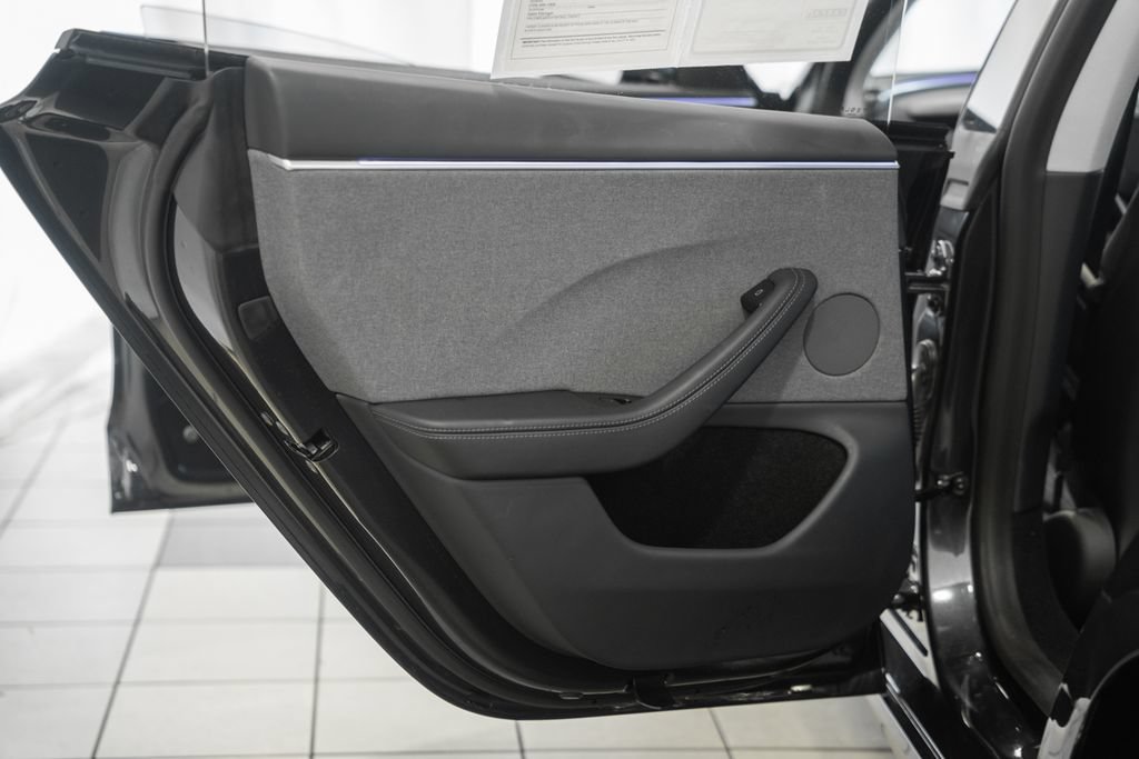 Used 2025 Tesla Model 3 RWD image 32