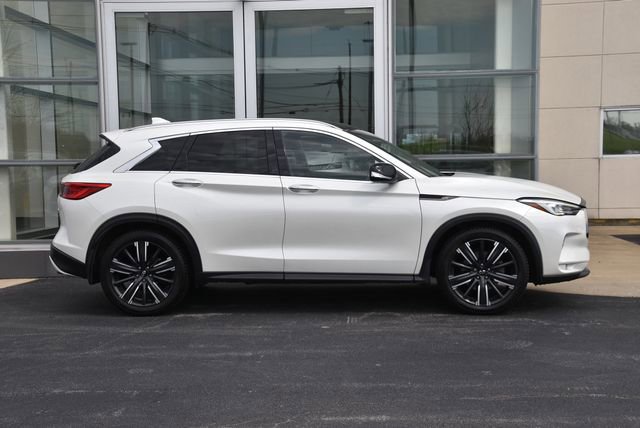 Used 2021 INFINITI QX50 Luxe w/ Appearance Package AWD/4WD image 6