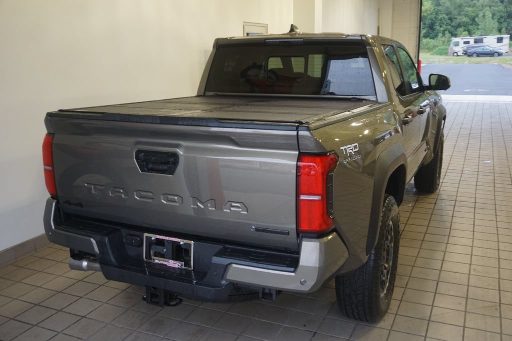 New 2026 Toyota Tacoma TRD Off-Road AWD/4WD image 18