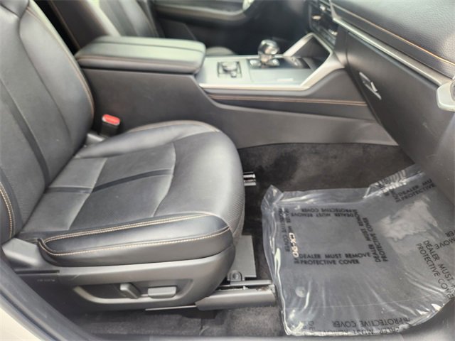 Used 2024 MAZDA CX-90 3.3 Turbo w/ Preferred Plus image 21