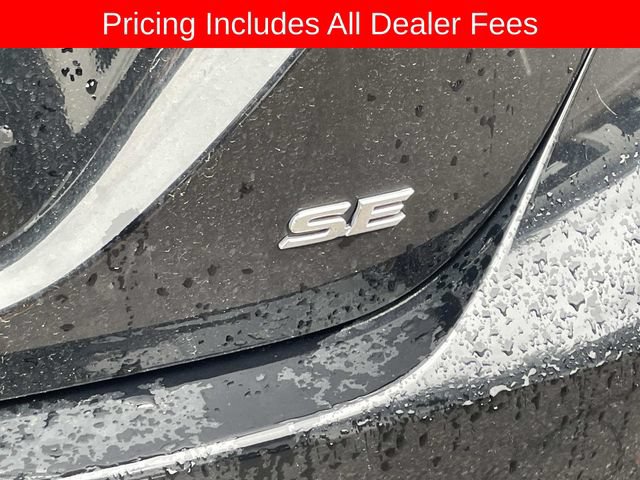 Used 2024 Toyota Camry SE FWD image 6