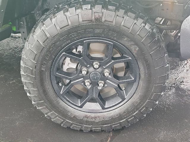 Used 2025 Jeep Gladiator Sport image 9