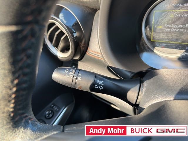 Used 2019 Nissan Kicks SR w/ SR Premium Package image 30