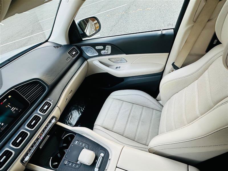 Used 2021 Mercedes-Benz GLS 450 4MATIC image 35