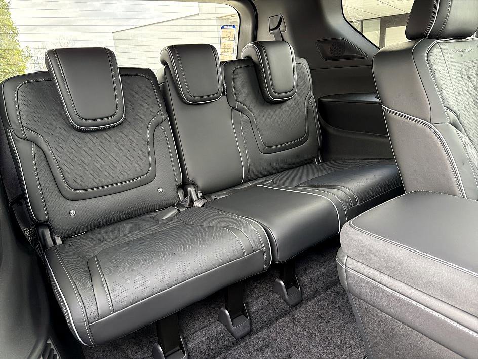 New 2026 INFINITI QX80 Autograph image 24