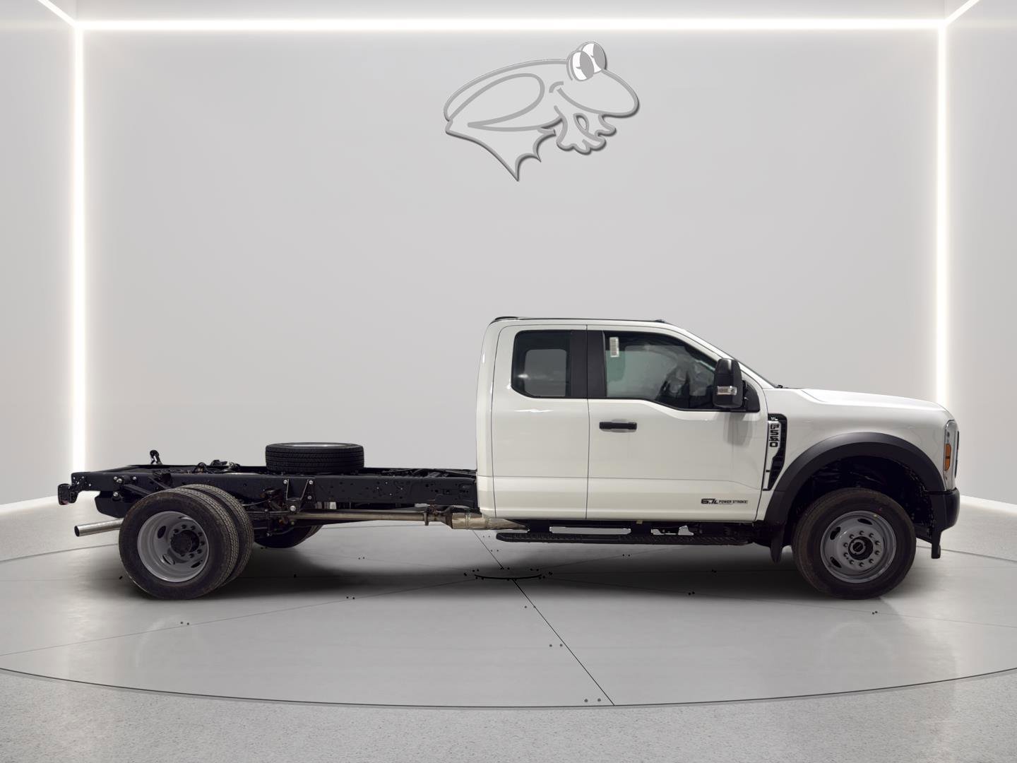 New 2026 Ford F550 4x4 SuperCab Super Duty image 7