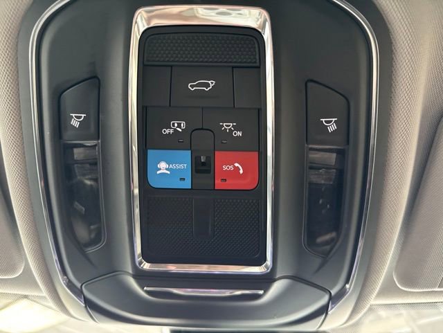 Used 2023 Jeep Grand Cherokee Limited w/ Black Appearance Package AWD/4WD image 48