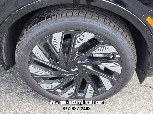 New 2026 Lincoln Nautilus Reserve AWD/4WD image 14