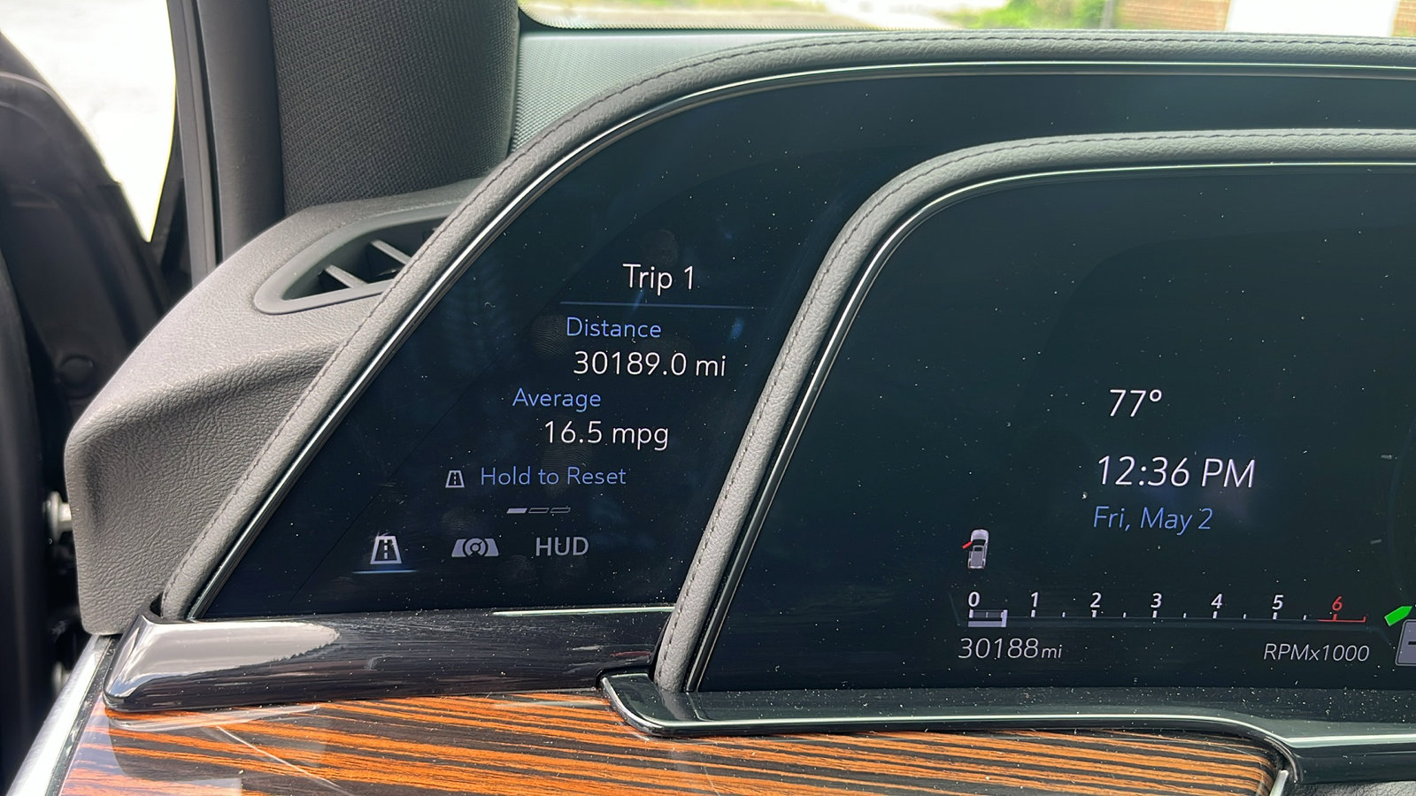 New 2024 Cadillac Escalade Premium Luxury image 43