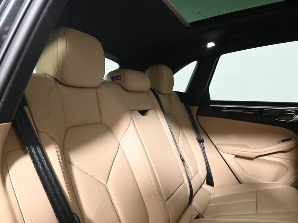 New 2026 Porsche Macan AWD/4WD image 42
