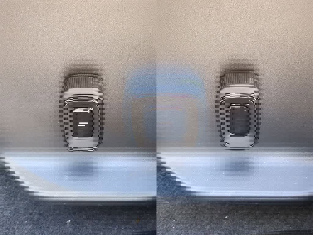 New 2025 Volvo EX30 Plus w/ Protection Package Premier image 15