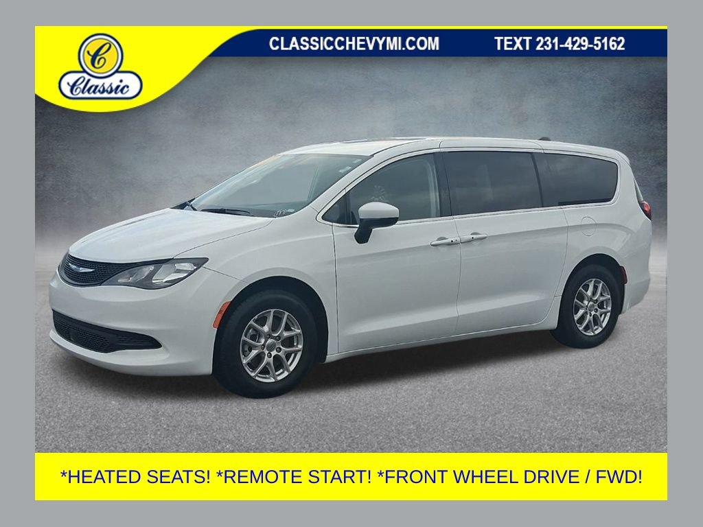 Used 2023 Chrysler Voyager LX image 1