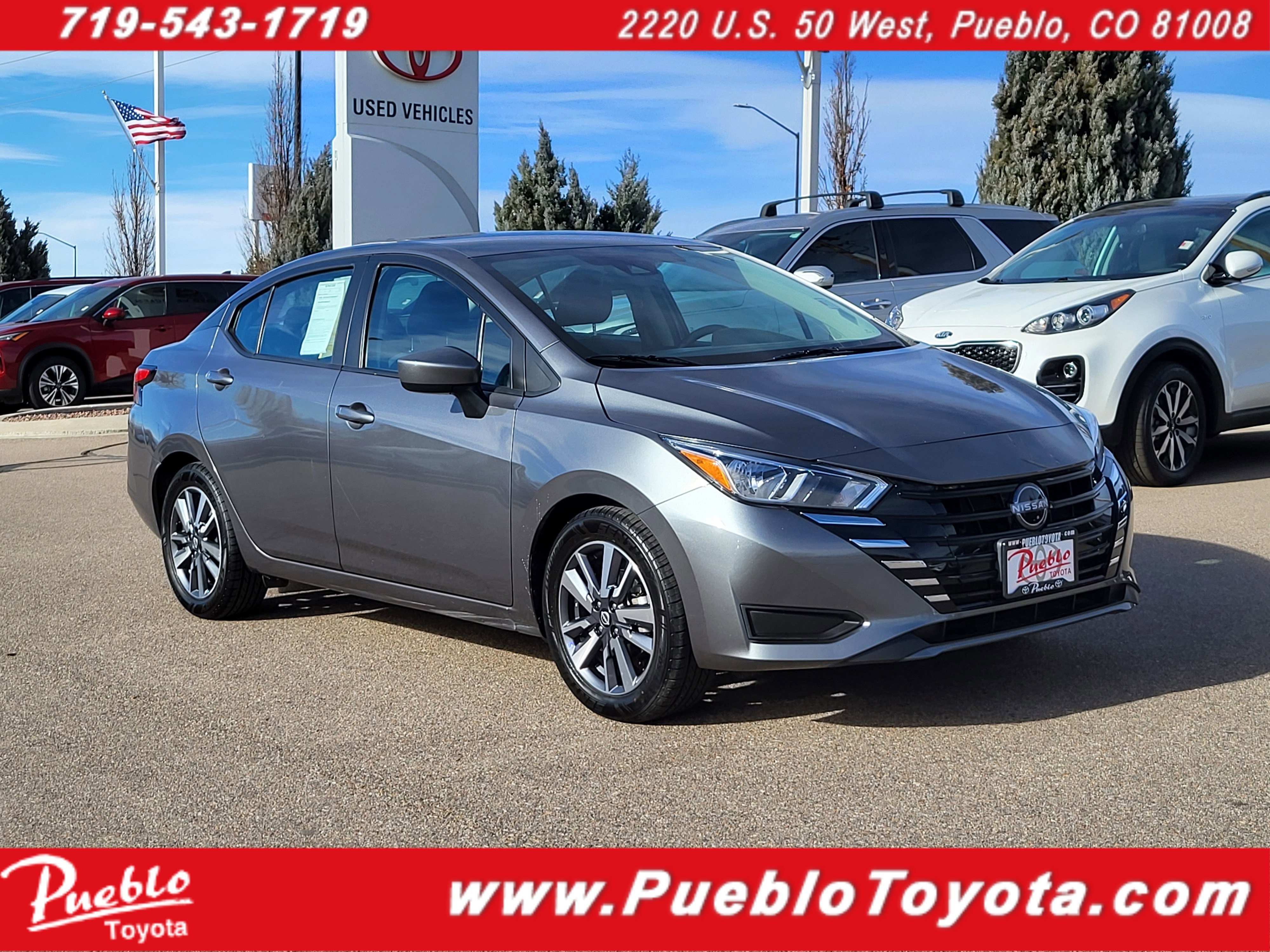 Used 2023 Nissan Versa SV image 1