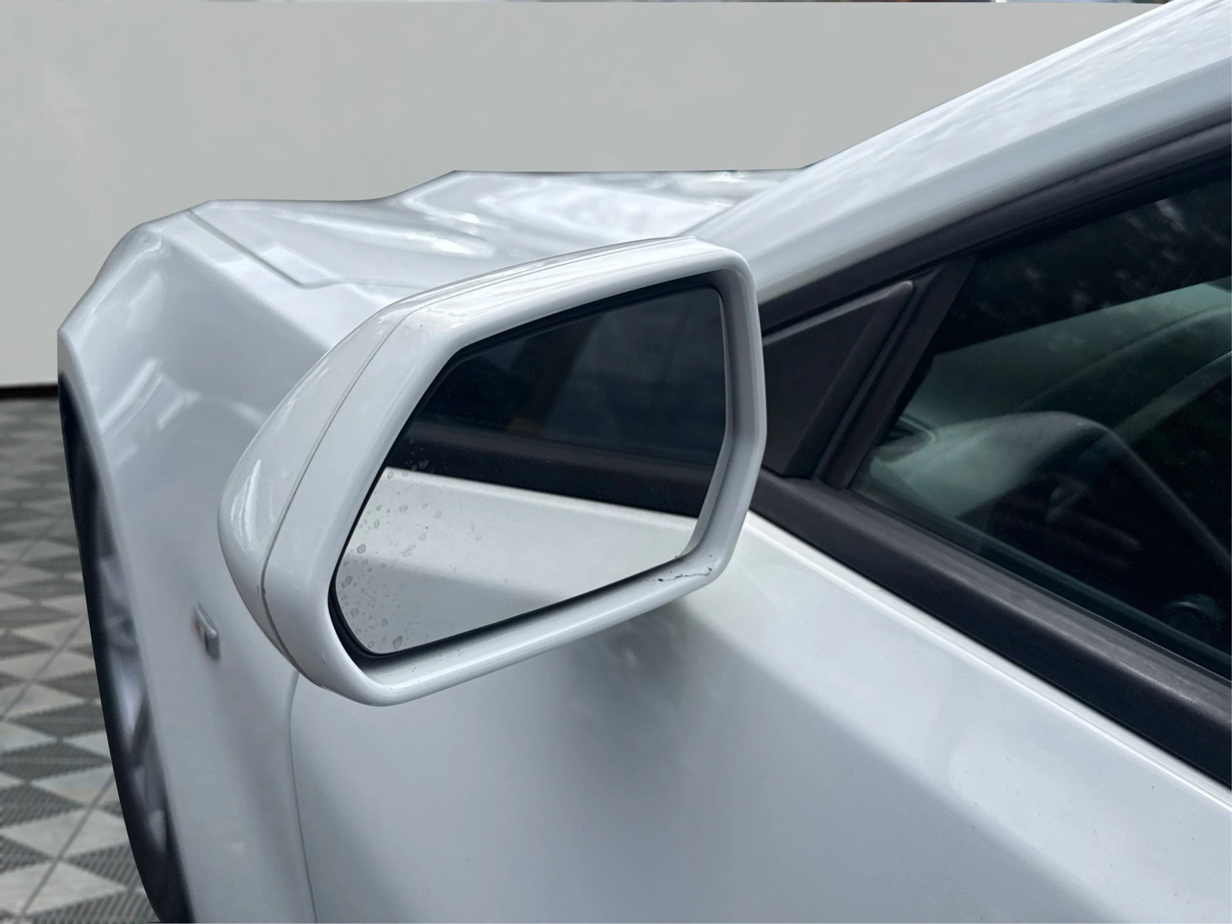 Used 2021 Chevrolet Camaro LS RWD image 23