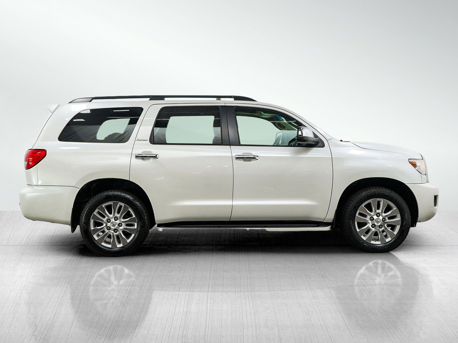 Used 2012 Toyota Sequoia Platinum AWD/4WD image 6