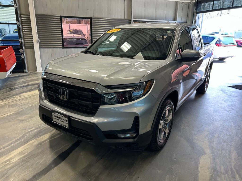 Used 2025 Honda Ridgeline RTL image 2