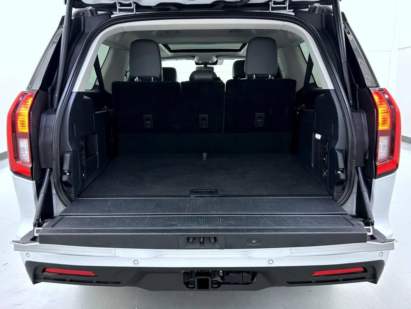 Used 2025 Ford Expedition Max Active AWD/4WD image 25