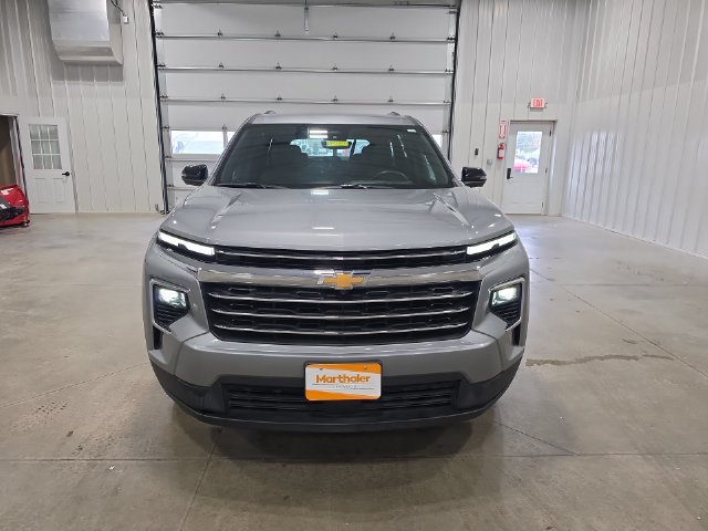 Used 2026 Chevrolet Traverse LT w/ Driver Confidence Package AWD/4WD image 3