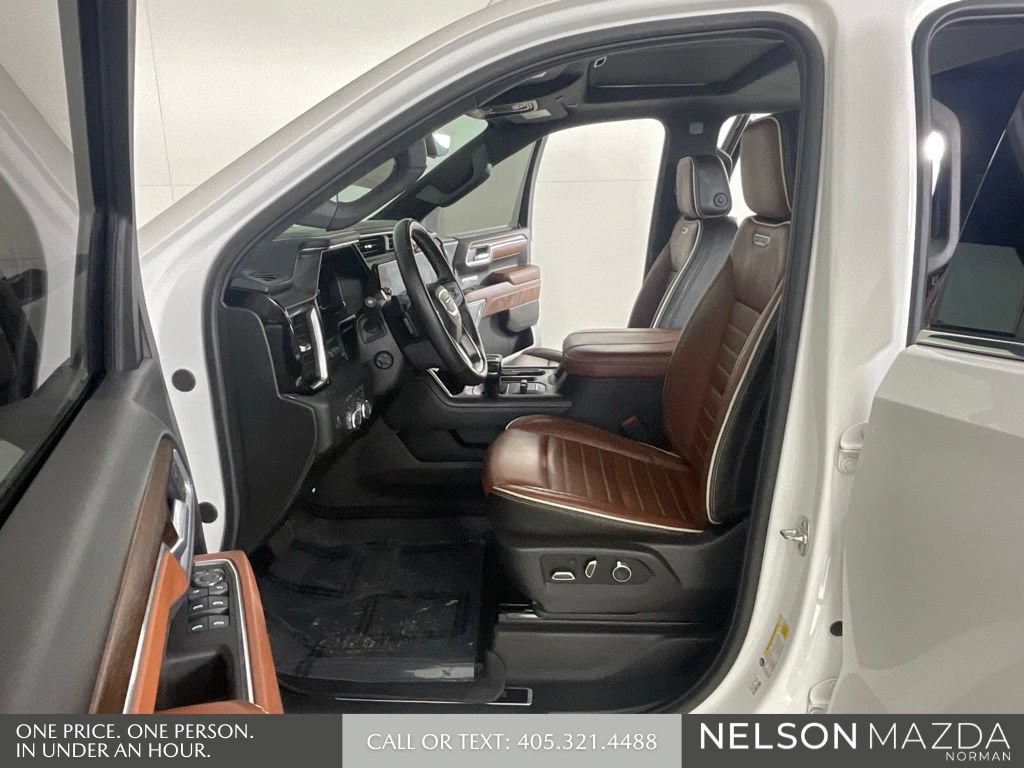 Used 2025 GMC Sierra 1500 Denali Ultimate AWD/4WD image 11