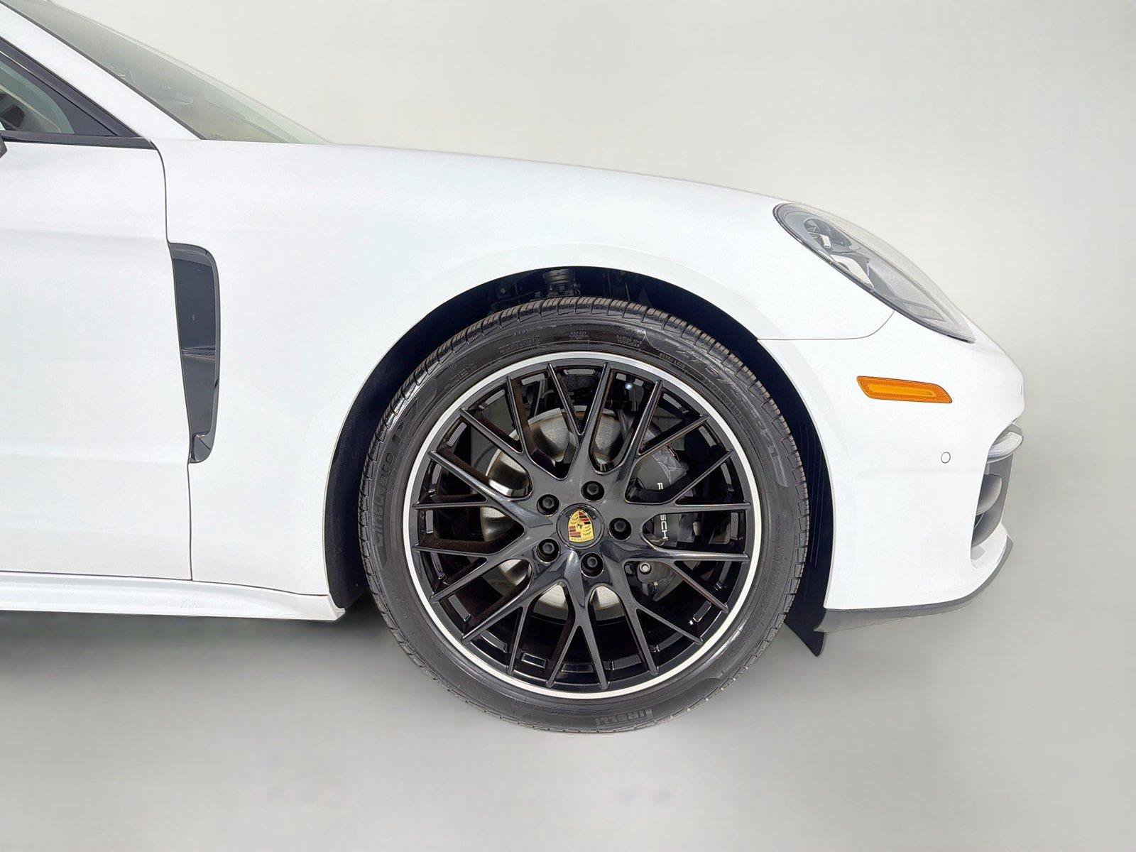 Certified 2022 Porsche Panamera 4 AWD/4WD image 30