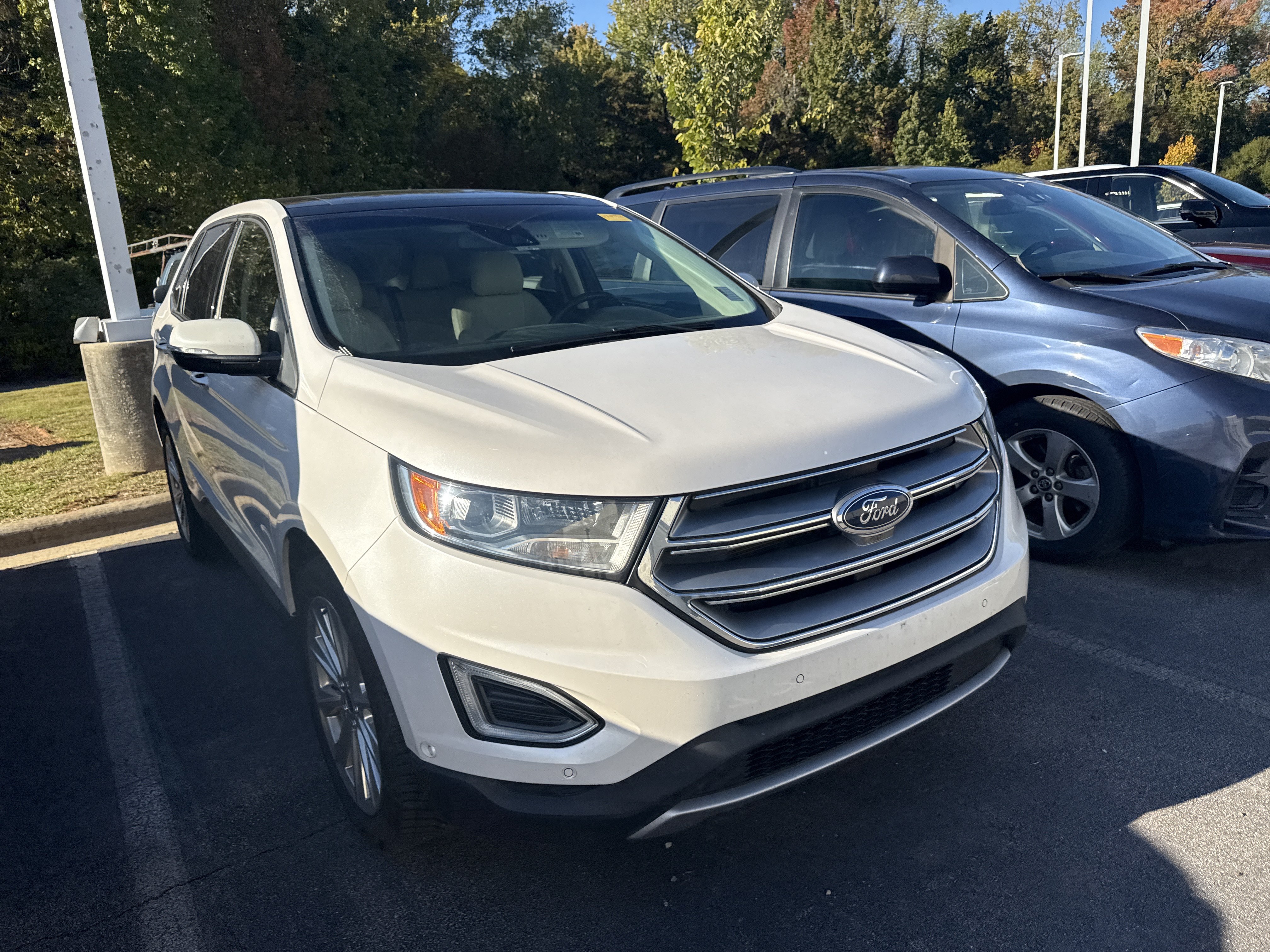 Used 2018 Ford Edge Titanium w/ Equipment Group 302A FWD image 7