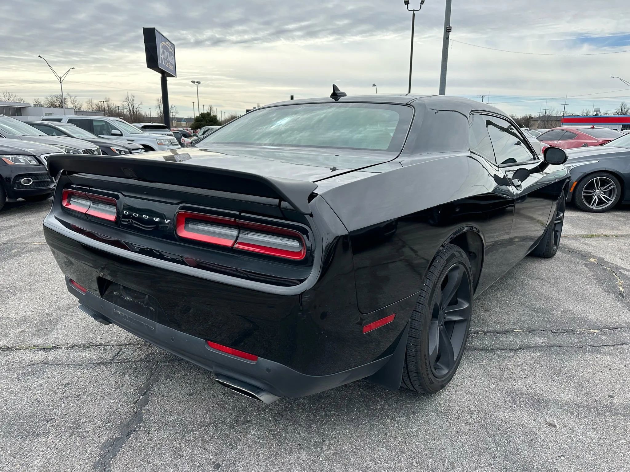 Used 2015 Dodge Challenger R/T w/ Quick Order Package 22B R/T RWD image 36