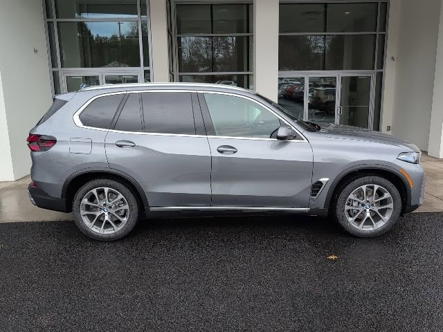 New 2026 BMW X5 xDrive40i AWD/4WD image 2