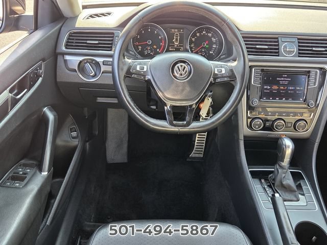 Used 2017 Volkswagen Passat 1.8T R-Line w/ R-Line Lighting Package FWD image 11